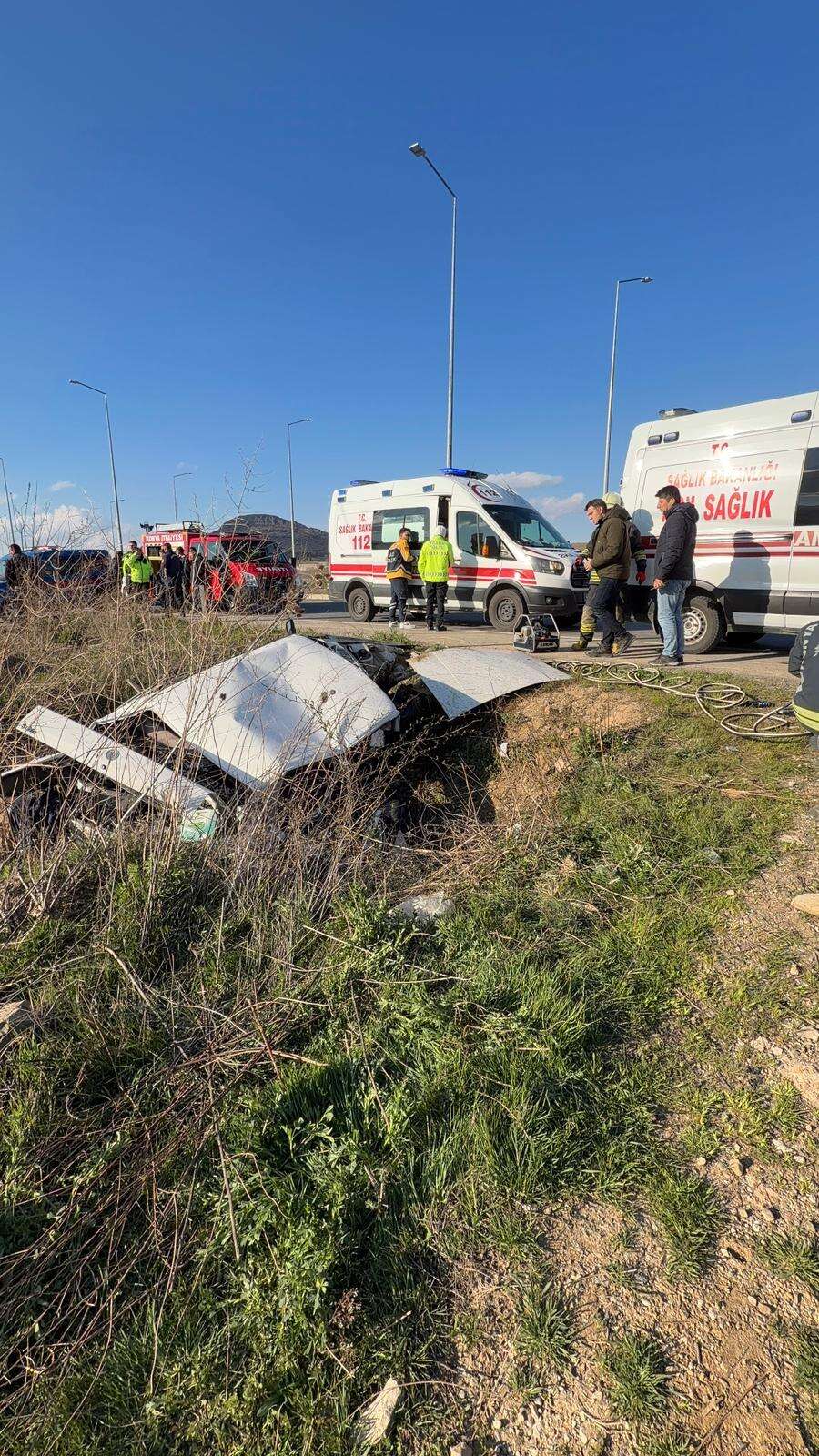 Konya’da otomobil bu hale geldi! 1 ölü, 1 yaralı var 2